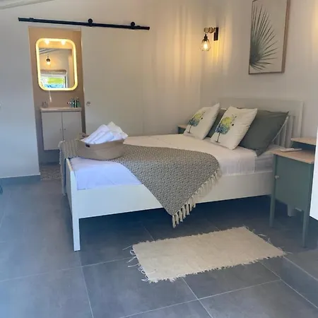 Casa Caleca Guest